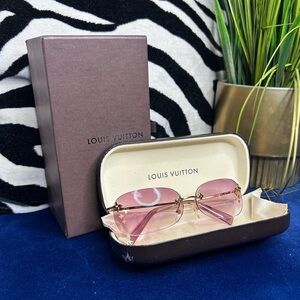 🔥SOLD🔥 FULL INCLUSION Louis Vuitton Desmayo Pink Sunglasses